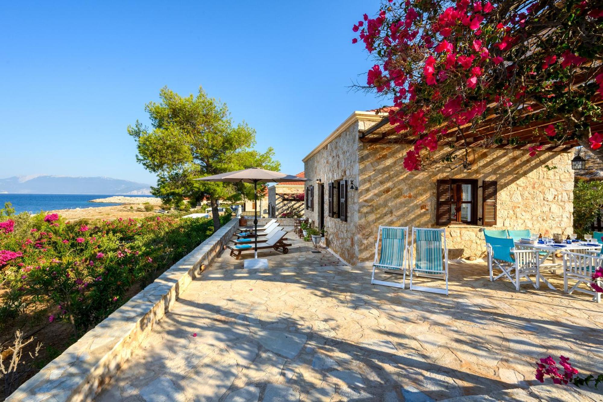 Villa Ftenagia Chalki Town Exterior photo
